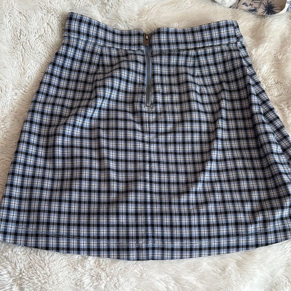 Hollister Yellow and Black Plaid Mini Skirt - Picture 3 of 4